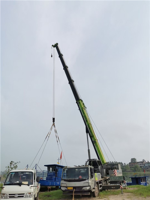 集美区桥梁建设吊装案例